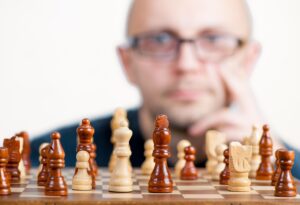 投資リスクを抑えるための上級者向け高度な戦略とは？