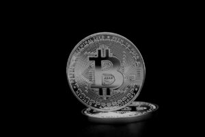 仮想通貨のリスクが高い理由をわかりやすく解説しますか？